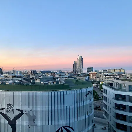 Tlusta Mewa Sea View דירה גדינייה