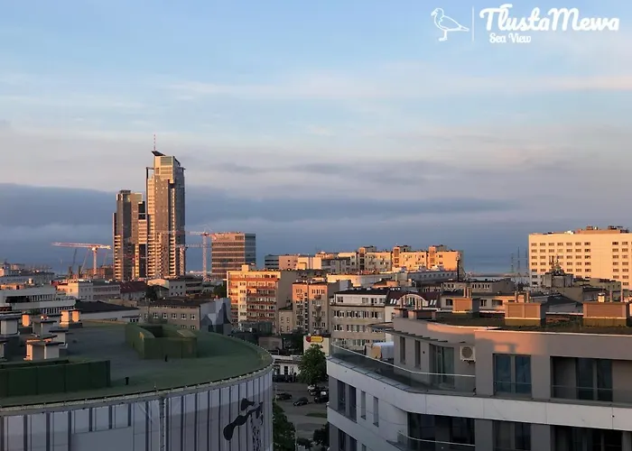 Tlusta Mewa Sea View דירה גדינייה