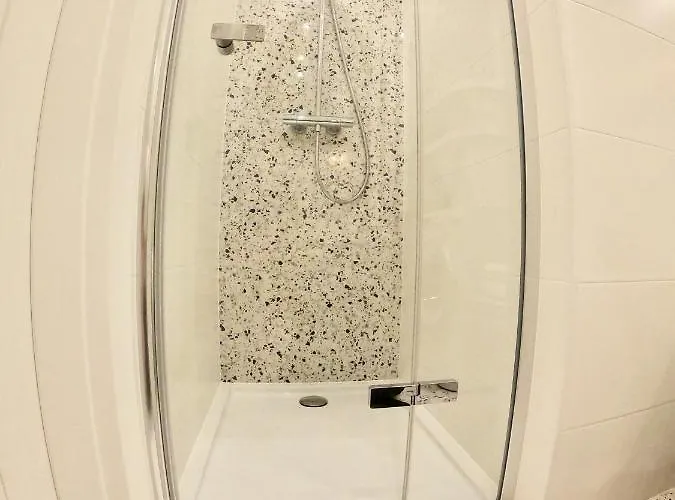 Tlusta Mewa Sea View * גדינייה